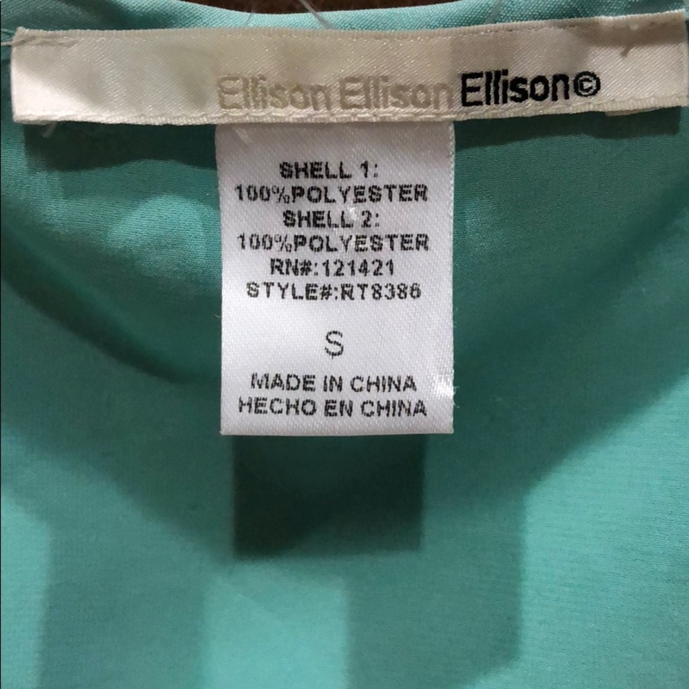 Button down top - Picture 3 of 4